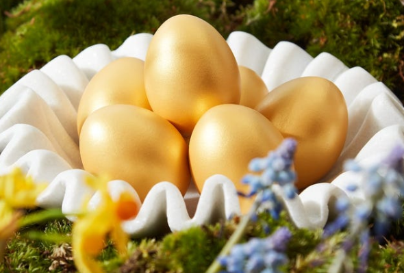 Image: Fortnum & Mason luxury Easter eggs: Six golden chocolate praline eggs Fortnum & Mason luxury Easter eggs: Six golden chocolate praline eggs