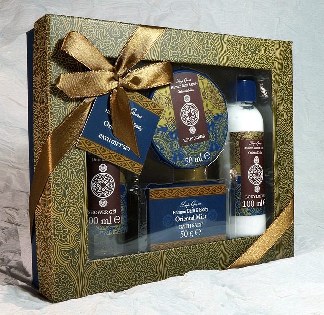 Fragrance Gift Sets Debenhams: A bath gift set box decorated with gold markings
