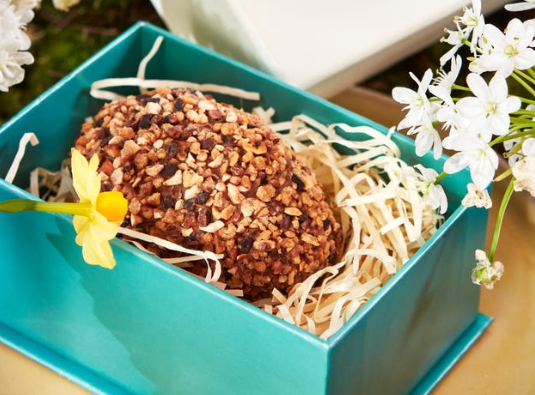 Image: Fortnum & Mason luxury Easter eggs: Praline scotch Easter egg in a box Fortnum & Mason luxury Easter eggs: Praline scotch Easter egg in a box