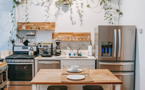 A kitchen with a selection of the best home kitchen appliances
