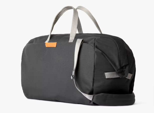 Shoulder bags for travelling: Classic Weekender 45L from Bellroy