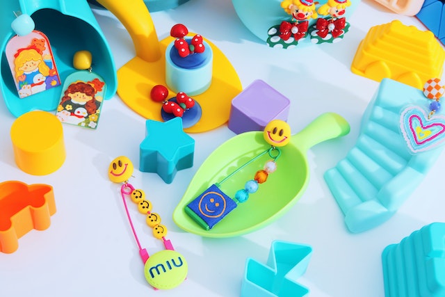 Amazon associate: A set of brightly coloured baby toys from the company MIU