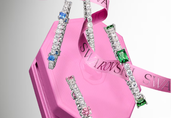 Swarovski necklace and bracelet set: Jewellery gifts
