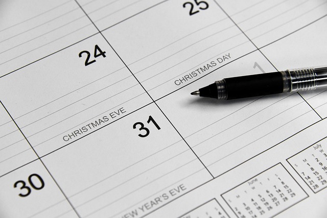 Best online shopping Boxing Day sales: A calendar showing December holiday dates