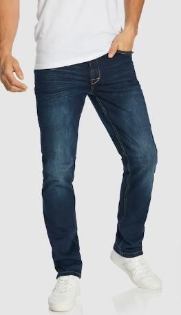 Connor casual outfit for customers who apply a Connor voucher, on a white background