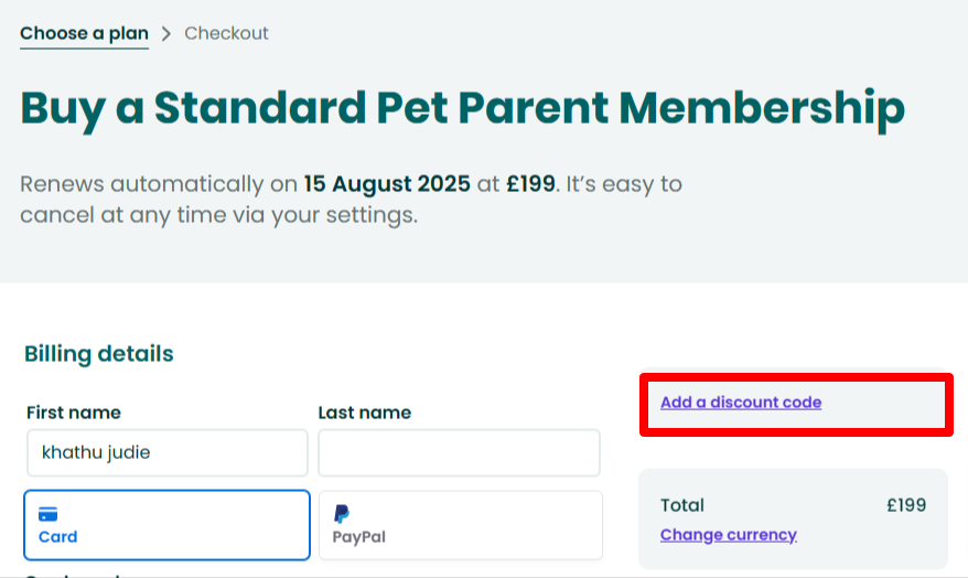 The TrustedHousesitters discount code is entered in a red box on the checkout page for the brand.