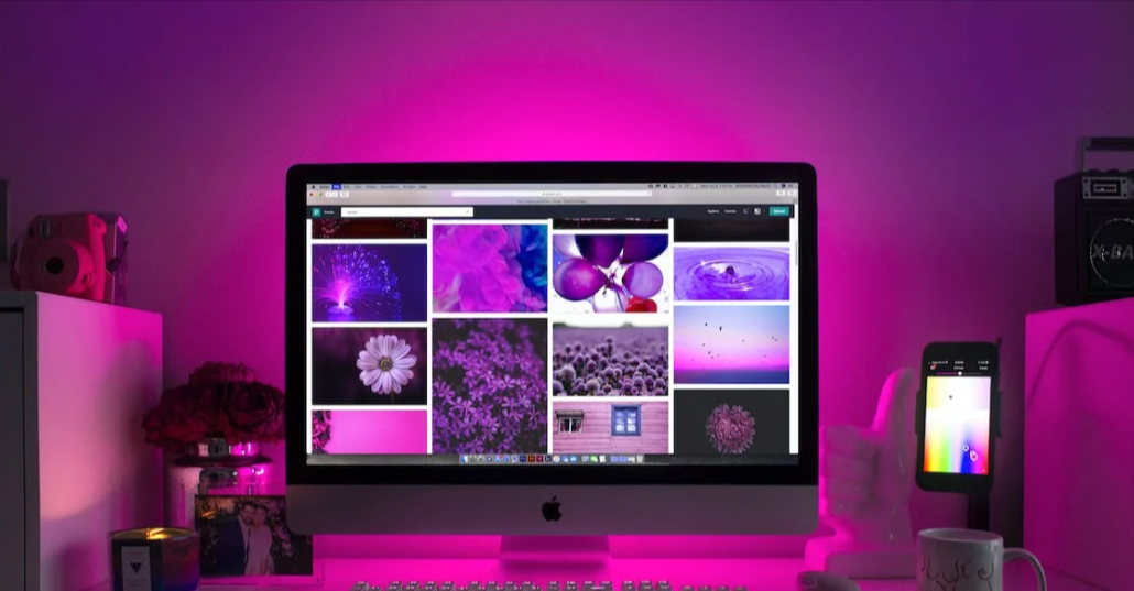 creazione sito web su un computer grazie ad un codice promozionale Wix per avere pacchetti economici