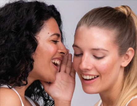 Two friends talk about Gatineau