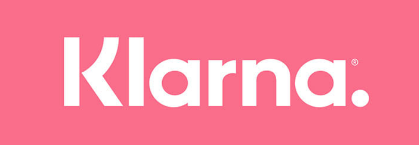 imagen rosa de klarna y logo blanco