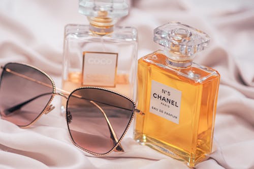 Luxury perfume and sunglasses that someone used a FRASERS discount code to save on