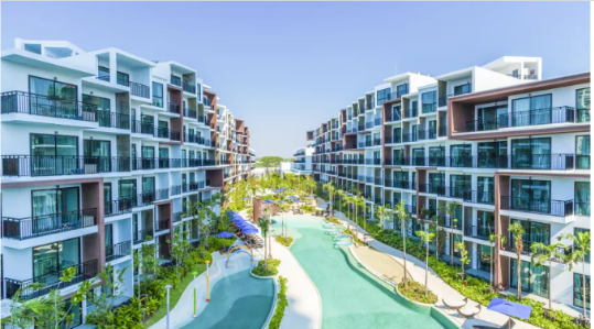 Centara Hotels & Resorts hotels divided blue water