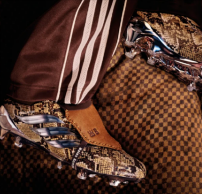 The Adidas Predator Elite fold-over tongue firm ground football boots from Footshop