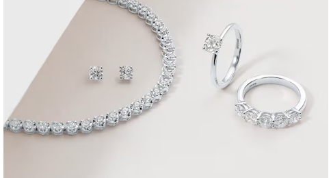 Get diamonds and beautful jewellery to spoil your loved ones