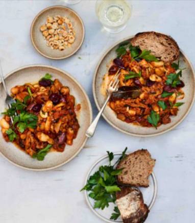 A Spanish Chicken, Chorizo & Butter Beans frm FieldGoods