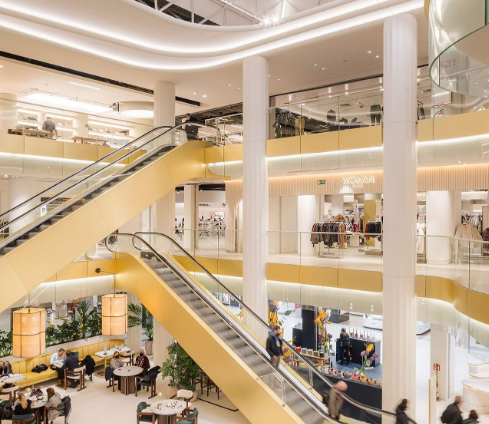 imagen de la web del corte inglés de su tienda por dentro