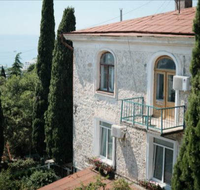 A city holiday home booked via a Interhome last minute deal