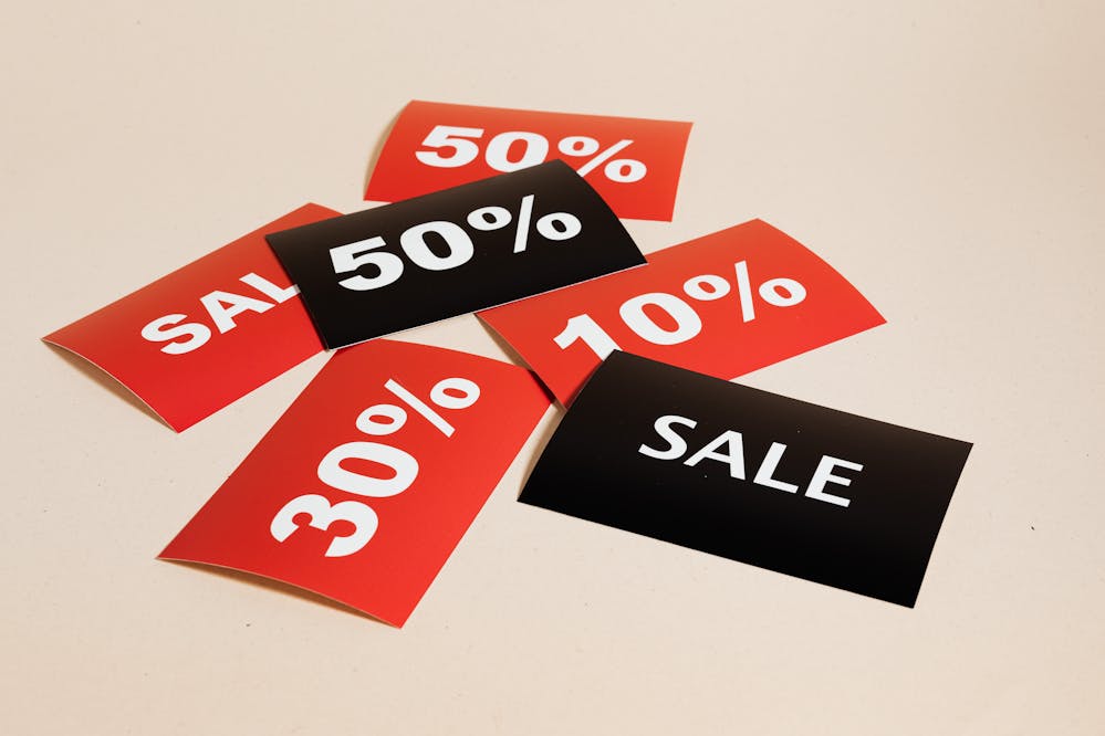 Boxing Day or January sales: Sale cards with sale percentages