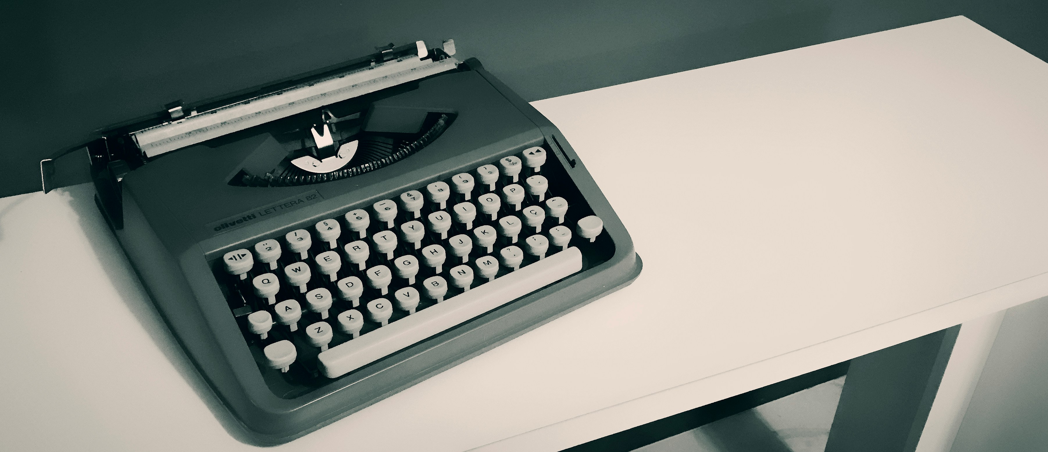 a simple writing vintage classic machine for wills