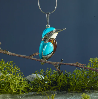 A bird necklace