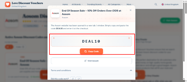 a highlighted link which customers can click after copying their Aosom discount code