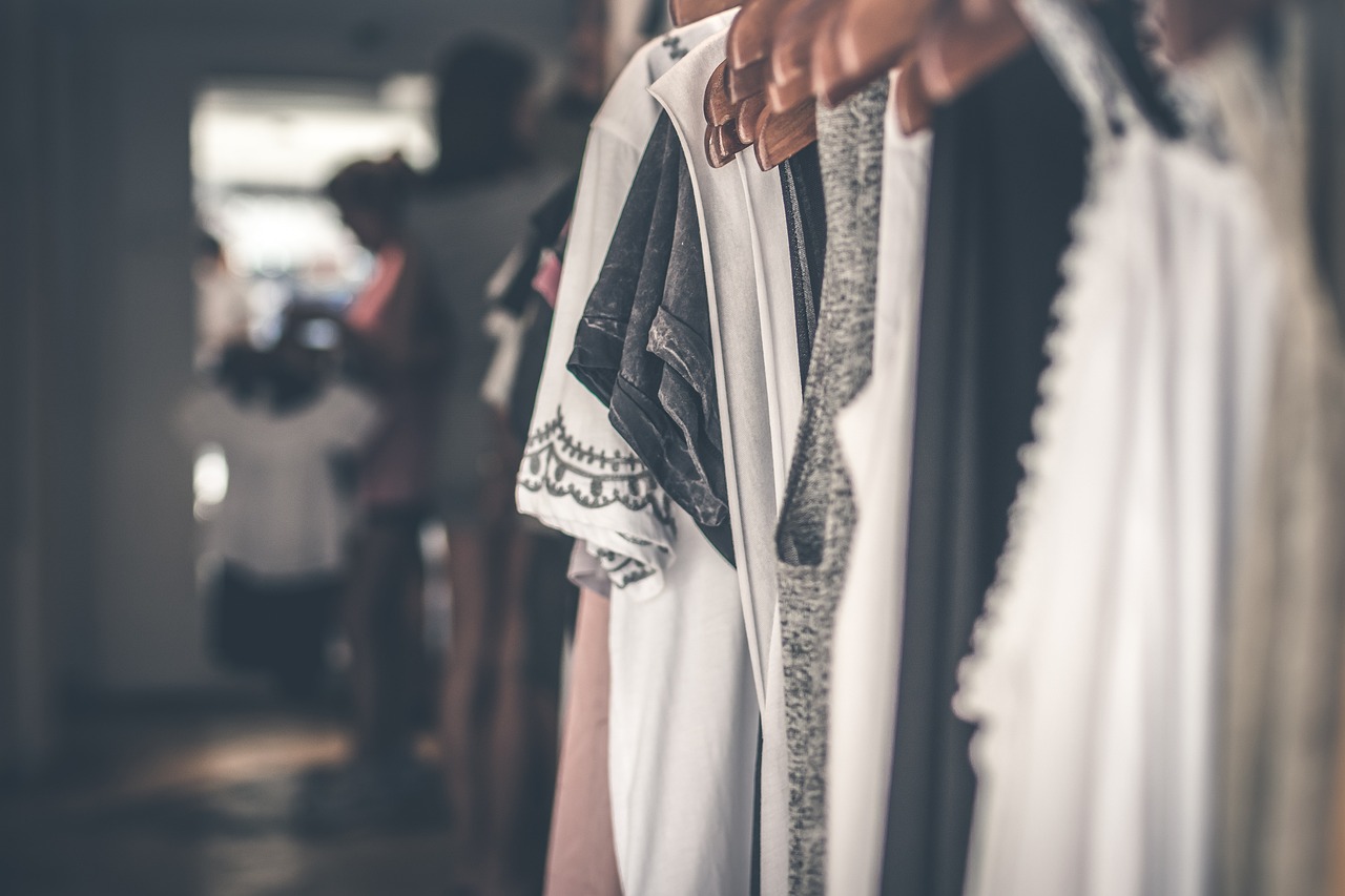 abbigliamento in primo piano da poter comprare anche online a basso prezzo, grazie all'utilizzo del codice sconto Aspesi