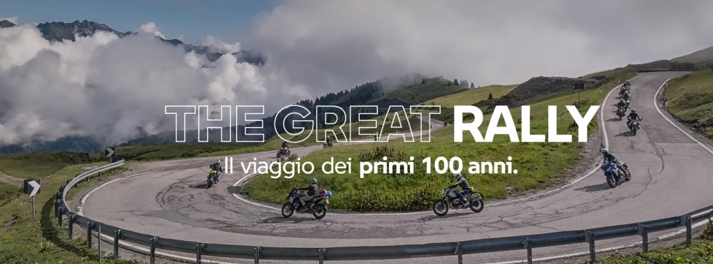 circuito su strada in cui sono presenti diversi modelli di moto BMW e poter comprare con un promo code BMW Motorrad