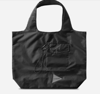 borsa nera da poter acquistare online in offerta con un codice promo Slam Jam