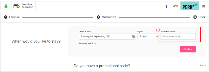 The Roomzzz checkout page on the Roomzzz website with the discount box
