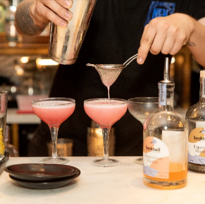Kocktail freshly poured drinks for an event