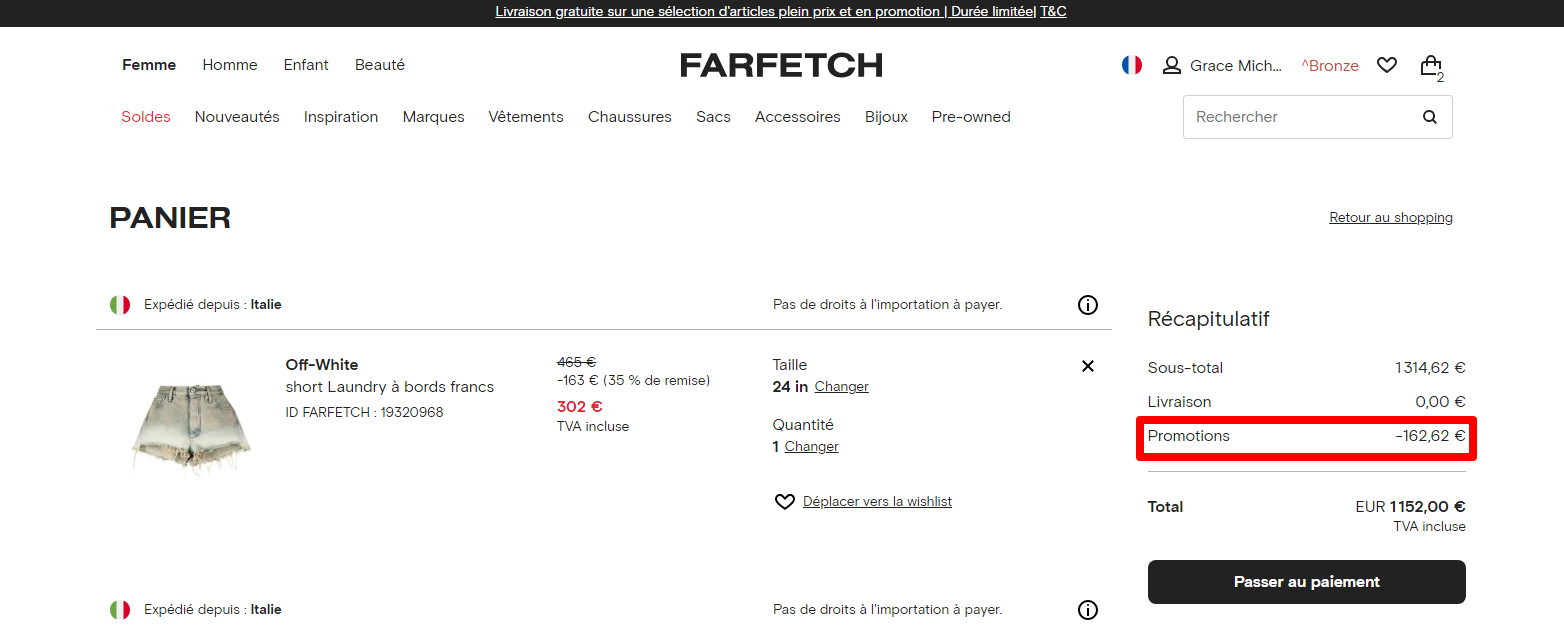 La page de paiement de la marque avec l'endroit où ajouter le Farfetch code promo mis en évidence avec une boîte rouge.