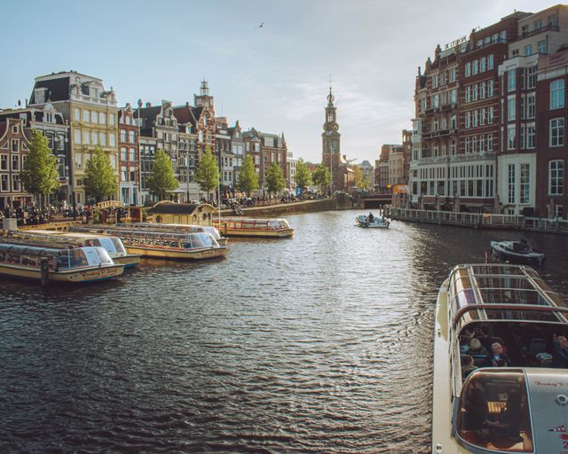 A view of the canal in Amsterdam that you can save on seeing with a I amsterdam voucher code from Love Discount Vouchers