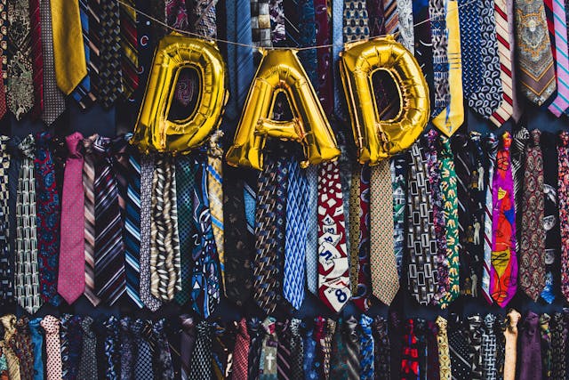 Most Popular Father’s Day Quotes to send to your father or write in a card