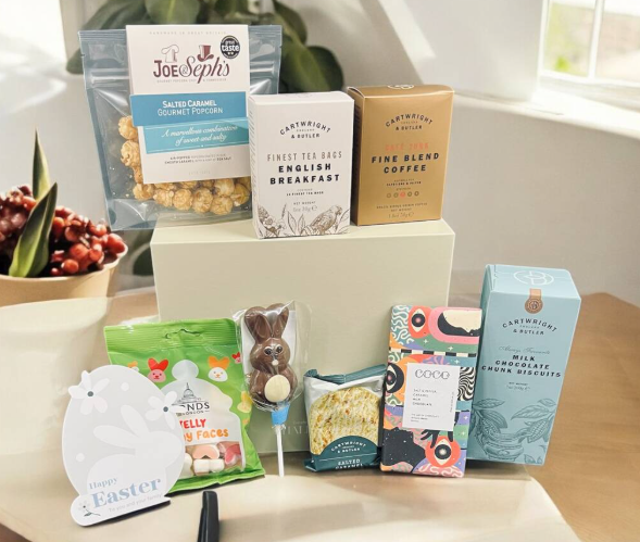 Hampers and gifts: The Hallby Gifts Luxury Easter Treats Hamper