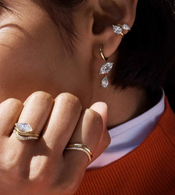 Engraved rings and earrings from Kimai