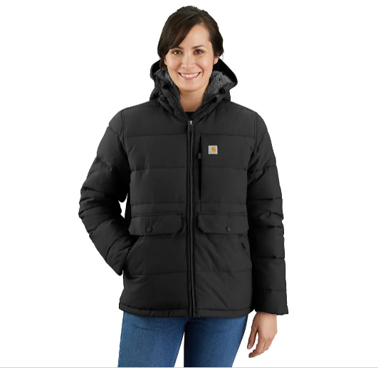 Jackets for fall and winter: A model wearing the black Montana puffer jacket