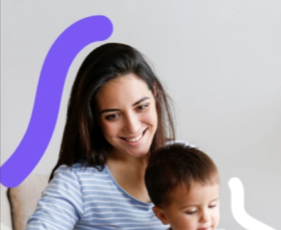 madre che prenota visita medica per il proprio bimbo online con i codici sconto Serenis