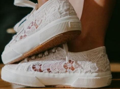 scarpe bianche da donna da poter acquistare online con un coupon Superga