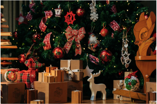 Get Christmas decor items using your promo code