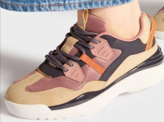 scarpe comode da poter acquistare online a basso prezzo grazie ai codici promo Scholl