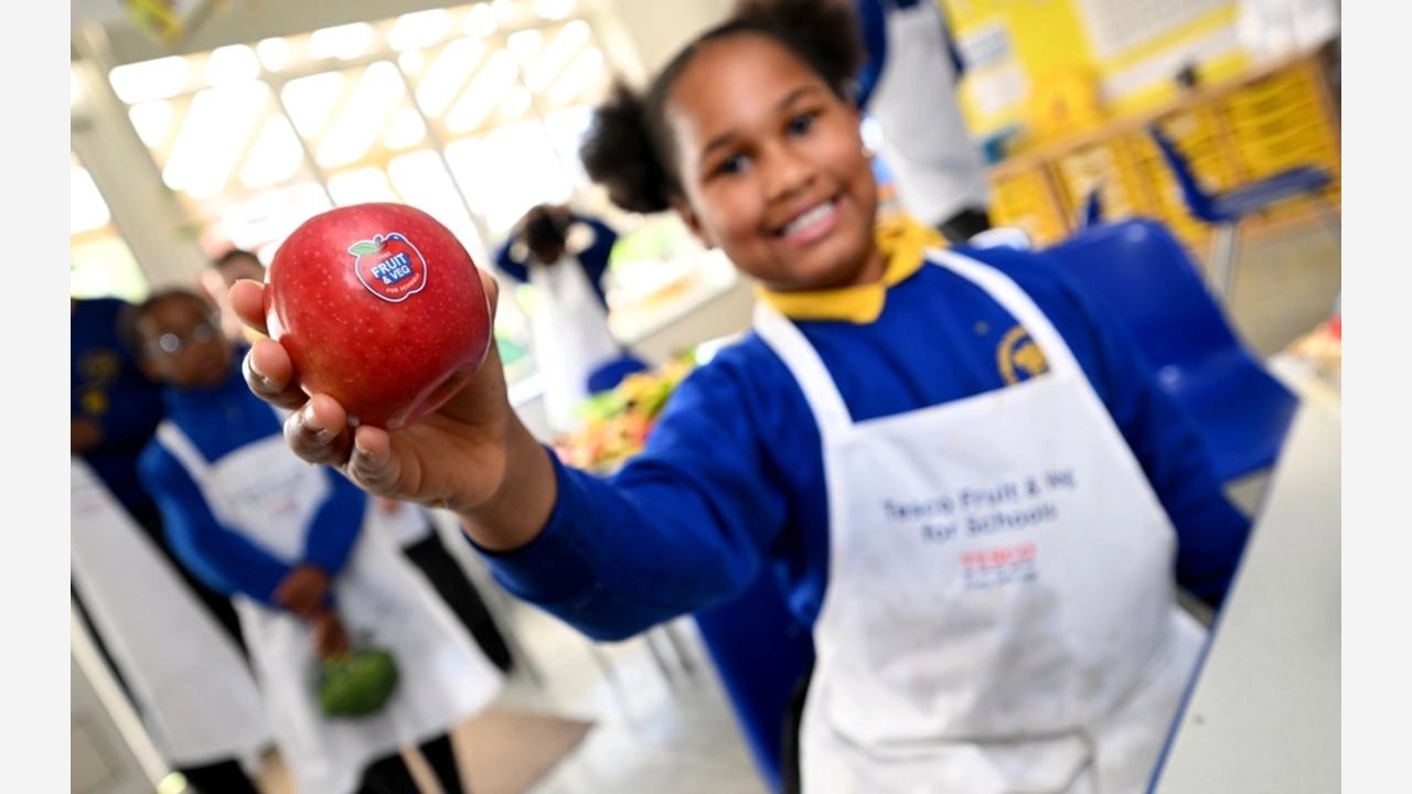 Free Apples for Kids at Tesco – October Half-Term 2026